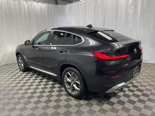 2024 BMW X4 xDrive30i