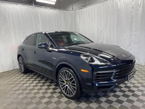 2022 Porsche Cayenne E-Hybrid S