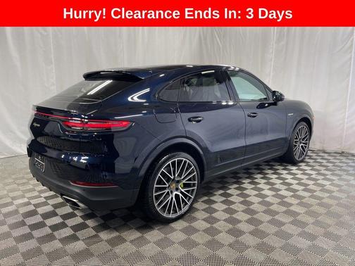 2022 Porsche Cayenne Cayenne