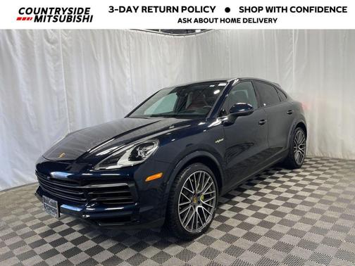 2022 Porsche Cayenne Base