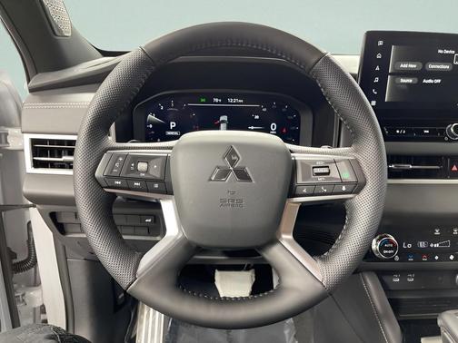 White Diamond With Black Roof 2026 Mitsubishi Outlander Black Edition S-AWC