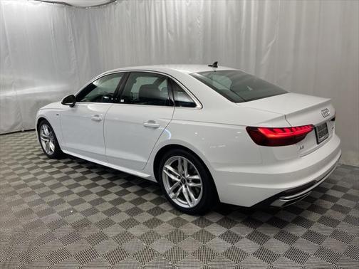 2023 Audi A4 45 S line Premium Plus