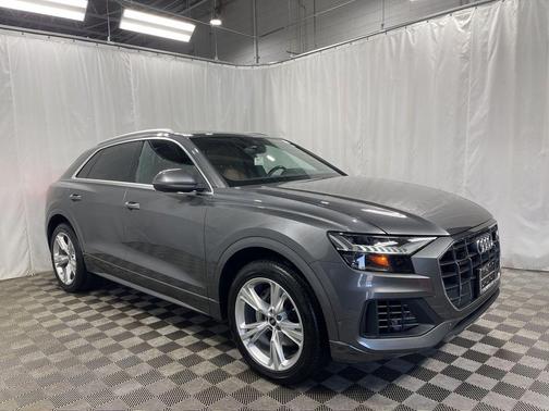 2022 Audi Q8 55 Premium Plus