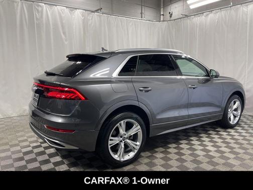 2022 Audi Q8 55 Premium Plus