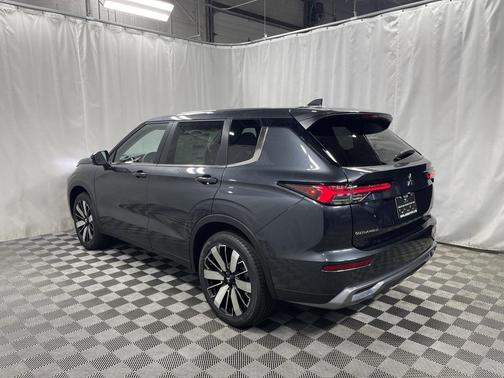 2025 Mitsubishi Outlander SE 2.5 S-AWC
