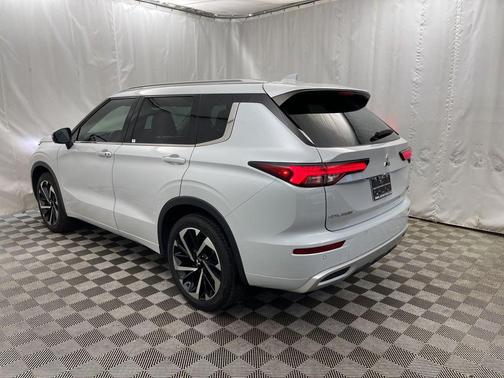 2022 Mitsubishi Outlander SEL 2.5 2WD