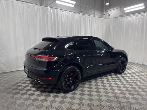 2021 Porsche Macan Base
