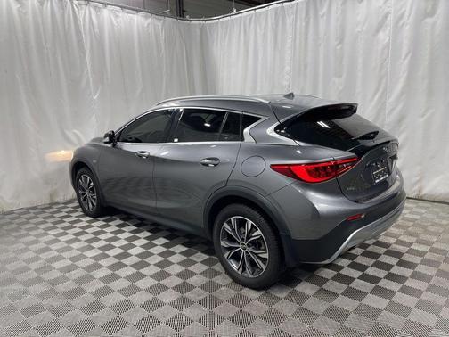 Graphite Shadow 2018 INFINITI QX30 LUXE