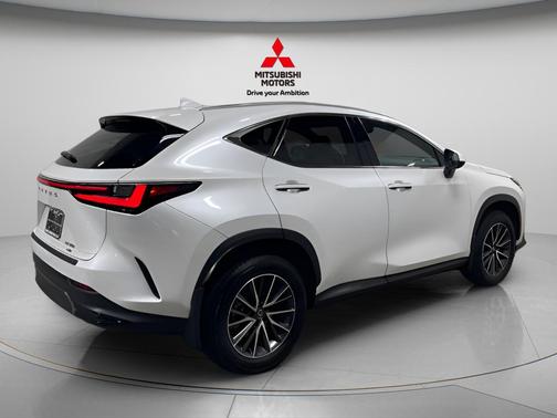 Eminent White Pearl 2025 Lexus NX 350 Premium