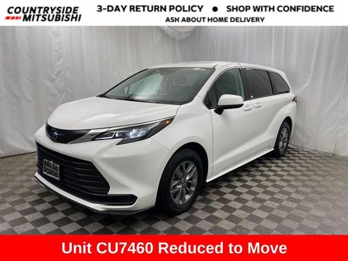 2024 Toyota Sienna LE