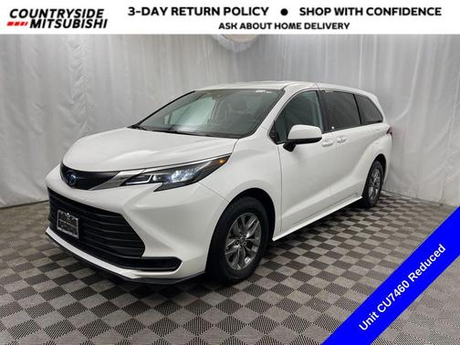 2024 Toyota Sienna LE
