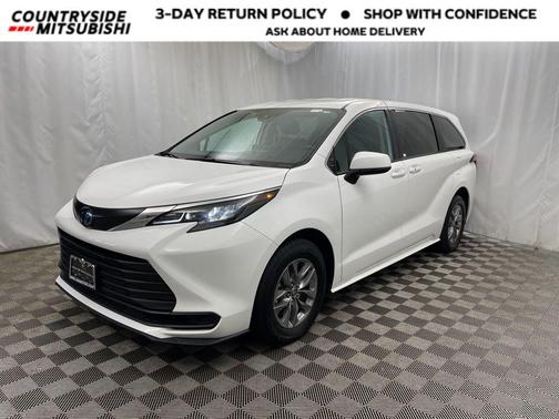 2024 Toyota Sienna LE