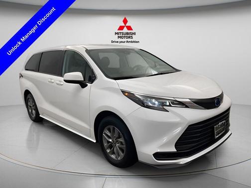 2024 Toyota Sienna LE