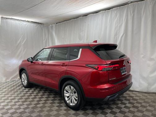 2026 Mitsubishi Outlander ES 1.5T S-AWC