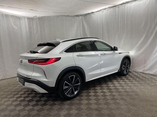 2024 INFINITI QX55 LUXE