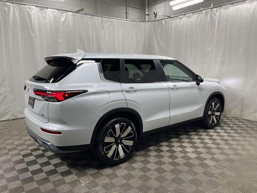 2026 Mitsubishi Outlander SE 1.5T S-AWC
