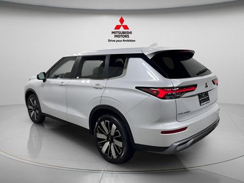 2026 Mitsubishi Outlander SE 1.5T S-AWC