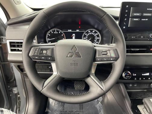 2026 Mitsubishi Outlander SE 1.5T S-AWC