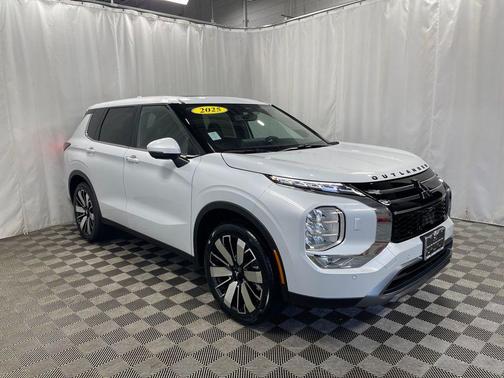 2025 Mitsubishi Outlander SE S-AWC