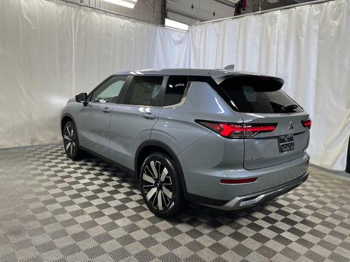 2025 Mitsubishi Outlander SE S-AWC