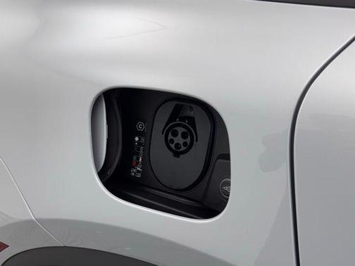 2024 Porsche Macan 4