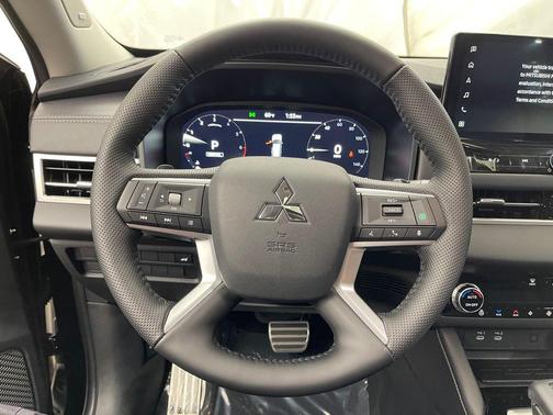 2025 Mitsubishi Outlander SEL
