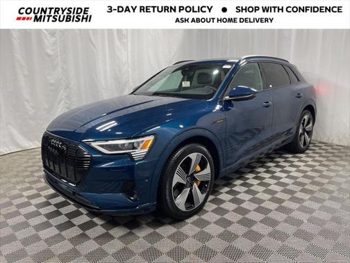 2022 Audi e-tron Premium Plus