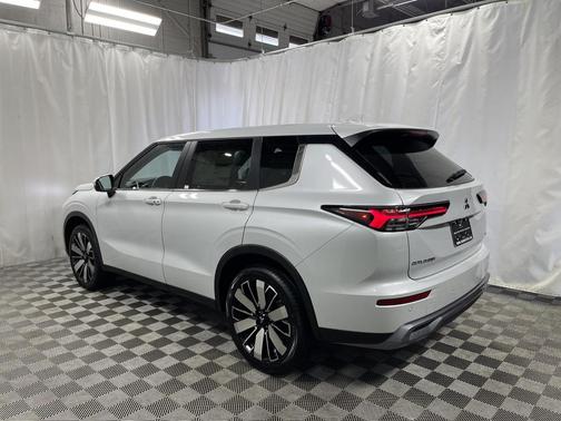 2025 Mitsubishi Outlander SE 2.5 S-AWC
