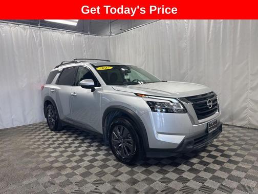 2022 Nissan Pathfinder SV 2WD