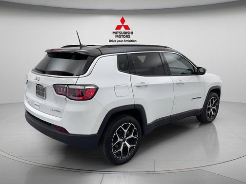 Bright White Clearcoat 2025 Jeep Compass Limited