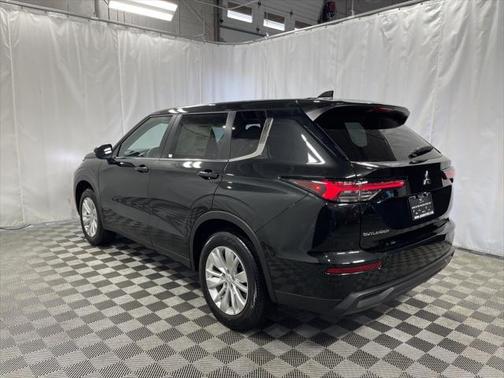 2025 Mitsubishi Outlander ES 2.5 S-AWC