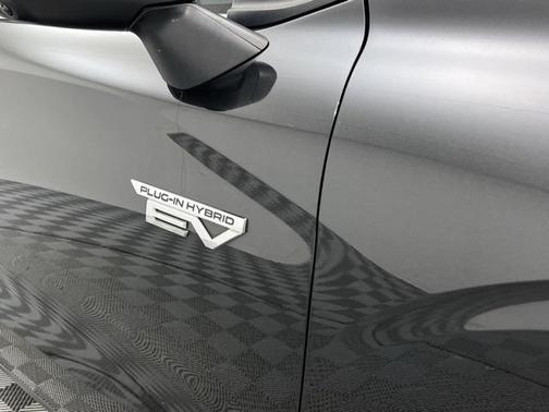 2023 Mitsubishi Outlander PHEV SE S-AWC