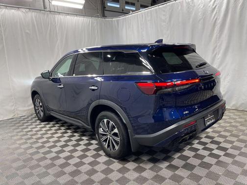 2022 INFINITI QX60 Pure