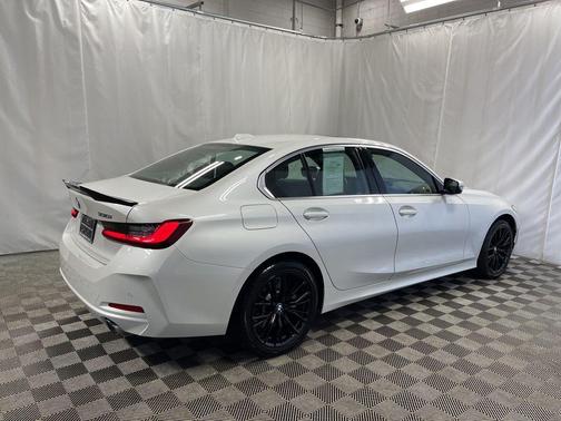 2024 BMW 330 i xDrive