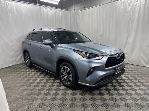 2021 Toyota Highlander Hybrid XLE