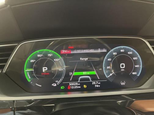 2021 Audi e-tron Premium