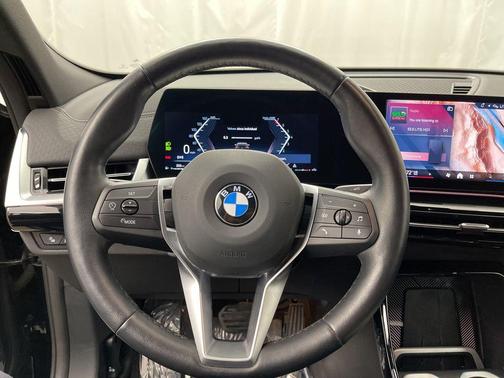 2025 BMW X2 xDrive28i