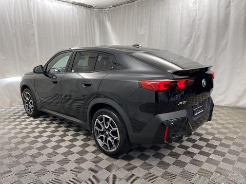 2025 BMW X2 xDrive28i