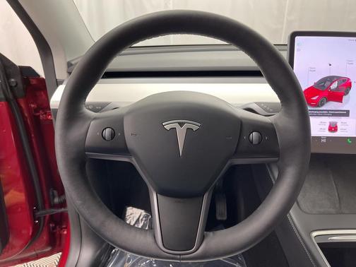 2024 Tesla Model Y Long Range Dual Motor All-Wheel Drive