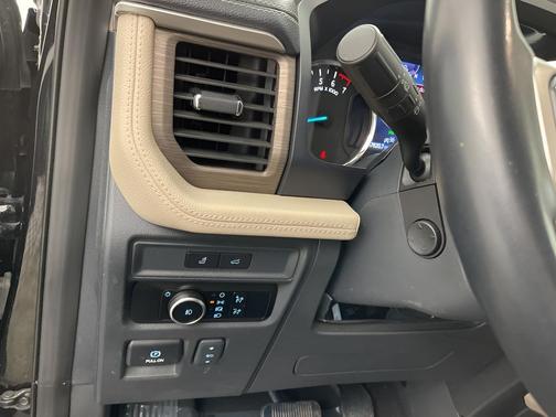 AGATE BLACK METALLIC 2024 Ford Expedition Limited