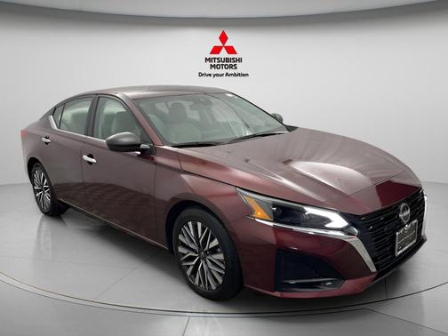 Garnet Pearl Metallic 2025 Nissan Altima 2.5 SV