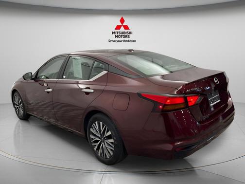 Garnet Pearl Metallic 2025 Nissan Altima 2.5 SV