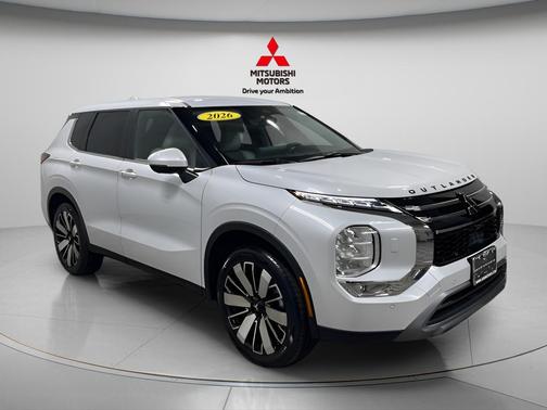 White Diamond 2026 Mitsubishi Outlander SE 1.5T S-AWC