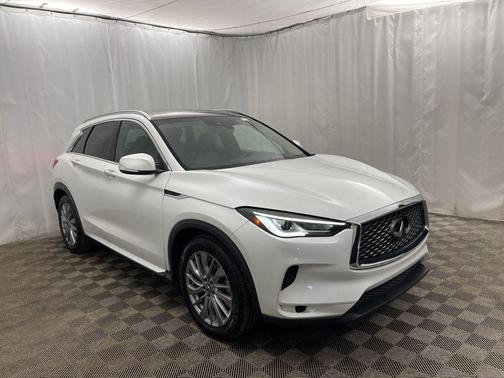 2024 INFINITI QX50 LUXE