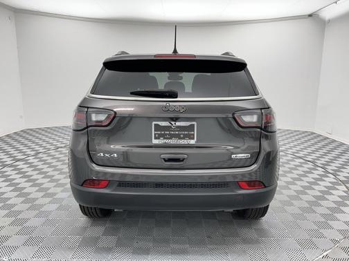 2023 Jeep Compass Latitude Lux