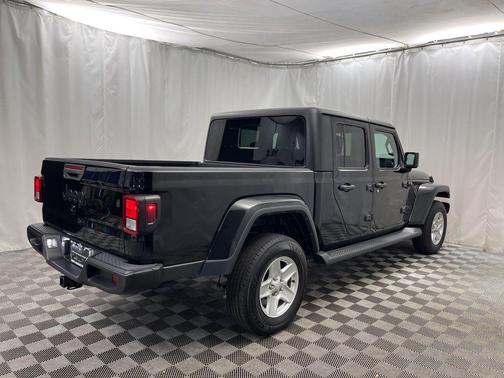 2023 Jeep Gladiator Sport S