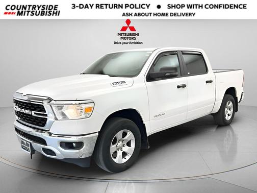 Bright White Clearcoat 2023 RAM 1500 Big Horn/Lone Star
