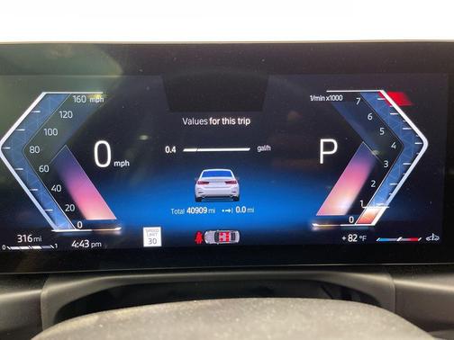 2024 BMW 330 i xDrive