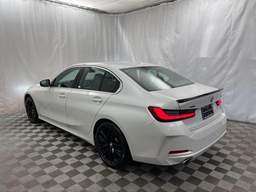 2024 BMW 330 i xDrive