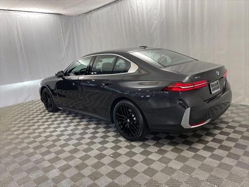 2024 BMW 530 i xDrive
